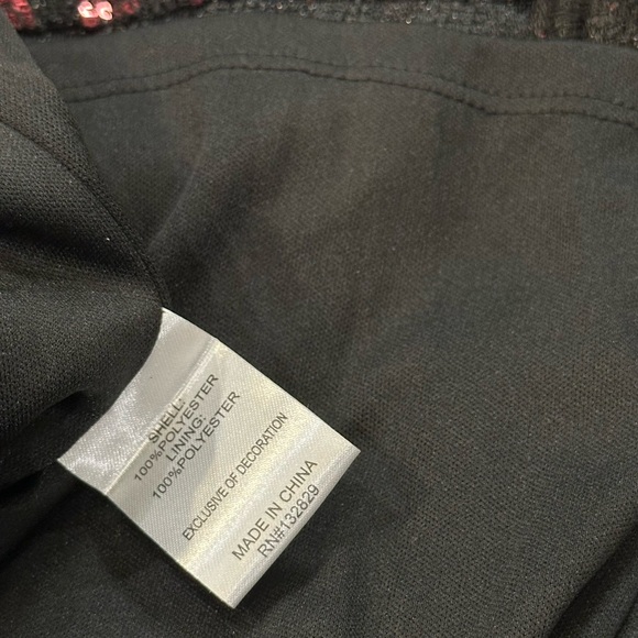 NWT SUPERDOWN Kim Deep V Mini Dress in Black & Red Sequined BODYCON Size Med - Picture 10 of 15